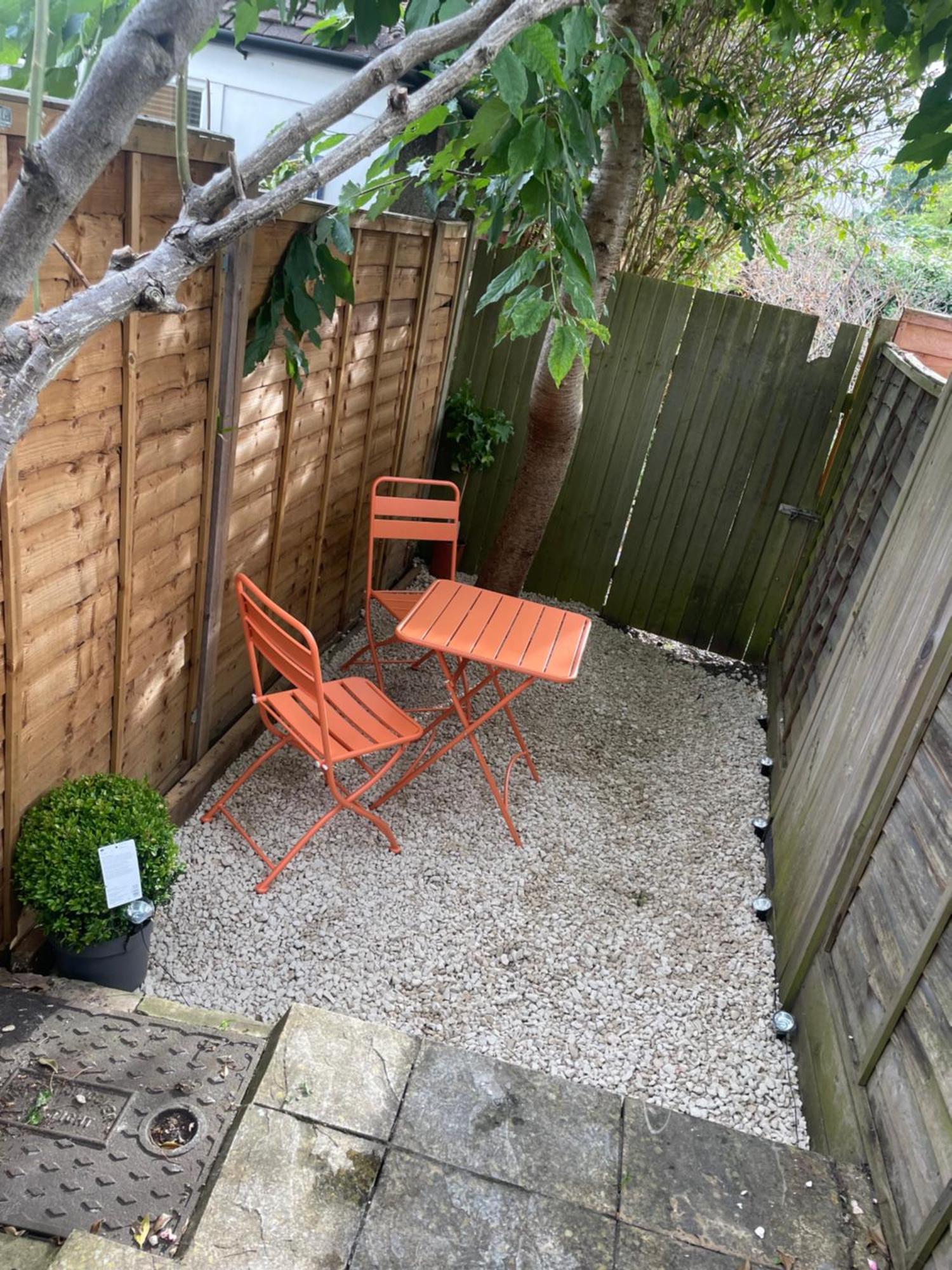 Super Convenient For Central London - Large 2 Double Bed Apartment 30 Seconds Walk To Platform Train Station And 19 Mins To London Waterloo 外观 照片
